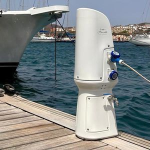 colonnina di distribuzione elettrica