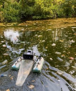 drone marino per la raccolta di rifiuti