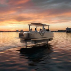 barca open catamarano