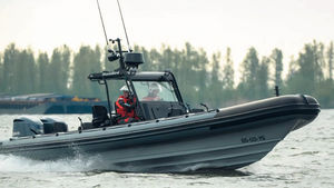 barca professionale patrol boat