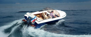 runabout fuoribordo