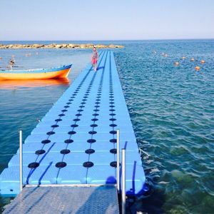 unità di galleggiamento per pontile galleggiante modulare