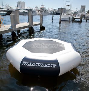 gioco acquatico trampolini