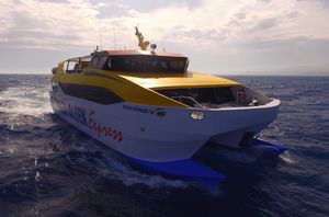 traghetto passeggeri catamarano