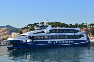 traghetto passeggeri catamarano
