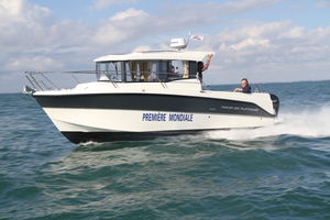 barca da pesca-crociera fuoribordo / con cockpit chiuso / max. 8 persone