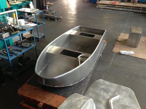 bay boat fuoribordo / da pesca sportiva / in alluminio