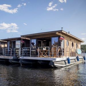 barca a motore house-boat a GPL