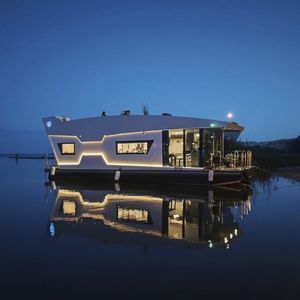 barca a motore house-boat multiscafo