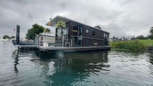 barca a motore house-boat catamarano 1