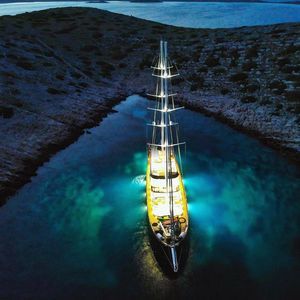 illuminazione subacquea per barca