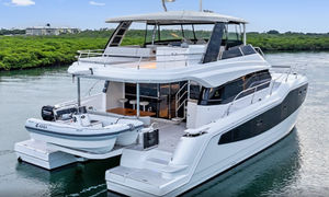 motor-yacht catamarano a motore 1