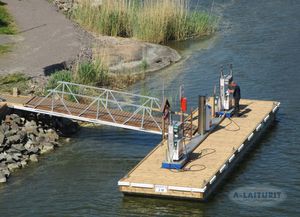 pontile galleggiante
