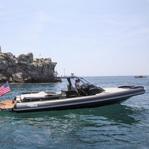 gommone entrobordo