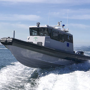 barca professionale patrol boat
