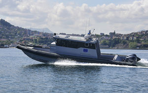 barca professionale patrol boat