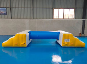 gioco acquatico trave di equilibrio