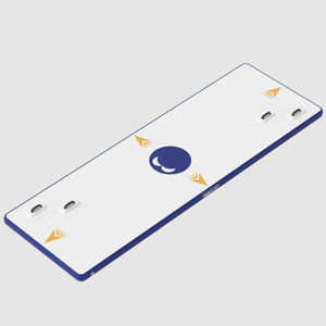 gioco acquatico con piattaforma