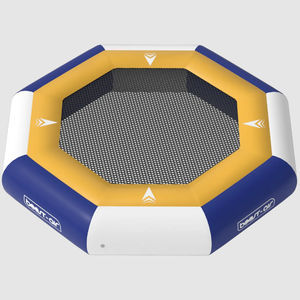 gioco acquatico trampolini