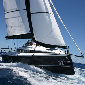barca a vela da crociera rapida