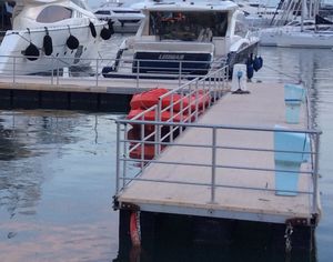 pontile galleggiante