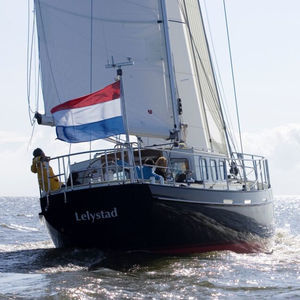 sailing-yacht da crociera d'altura 1