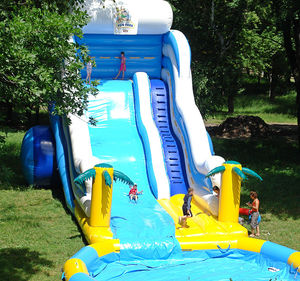 gioco acquatico scivolo