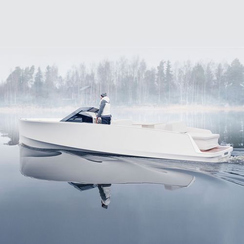 Cabin-cruiser entrobordo - Q30 - Q-YACHTS - elettrico / open / in fibra di vetro
