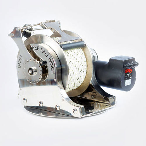 Argano per barca - UFFW 3400 - Universal Free Fall Winch Pty Ltd - per manovra di ancore / con motore elettrico / a singolo tamburo