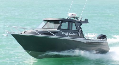 Cabin-cruiser fuoribordo - 750 MODELS - White Pointer Boats Ltd - hard-top / con cockpit chiuso / da pesca sportiva