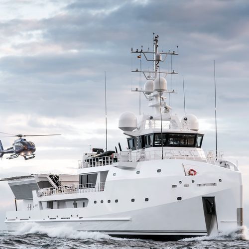 Mega-yacht da crociera - GAME CHANGER - Damen Yachting - raised pilothouse / a prua verticale / con eliporto