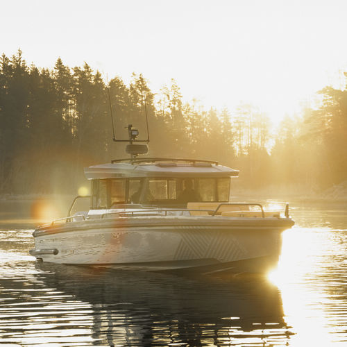 Cabinato fuoribordo - Shadow 900 XC Cross Stealth Green - Brabus Marine - bimotore / con cabina di pilotaggio / ad alta prestazione