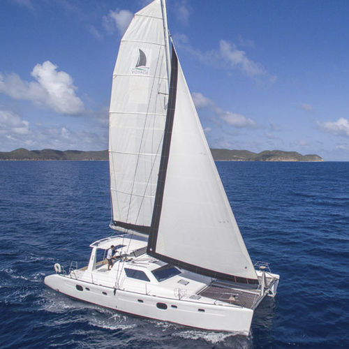 Catamarano - 480 - Voyage Yachts - da crociera / con 8 cuccette / con pozzetto centrale