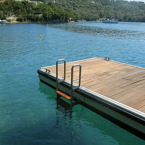 Scaletta per pontile - gesikat - fissa / di imbarco / in acciaio inossidabile