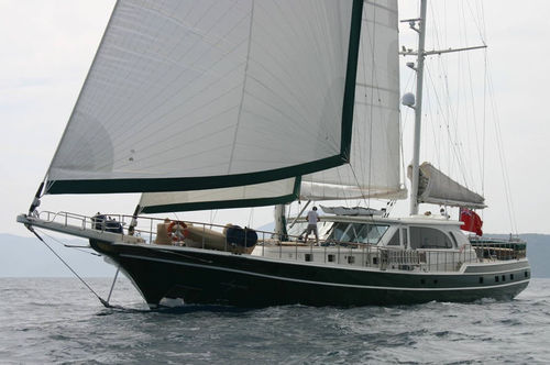 Barca a vela con 4 cabine - Sailing Nour - EVADNE YACHTS - con cockpit chiuso / con bompresso