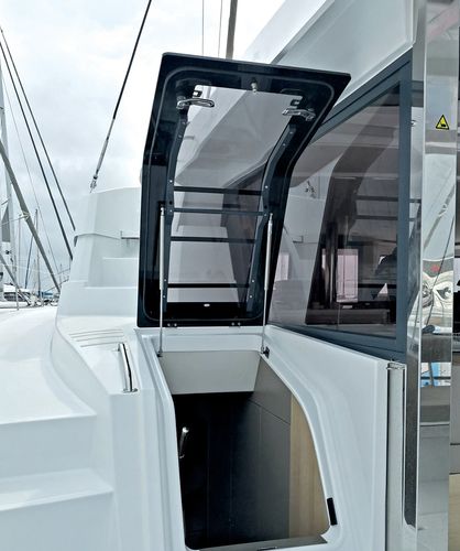 Porta con cerniera a farfalla - NOVAL - per yacht / vetrata