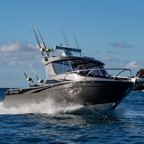 Walkaround fuoribordo - 795  - Extreme Boats EU Ltd. - con cabina di pilotaggio / da pesca sportiva / in alluminio