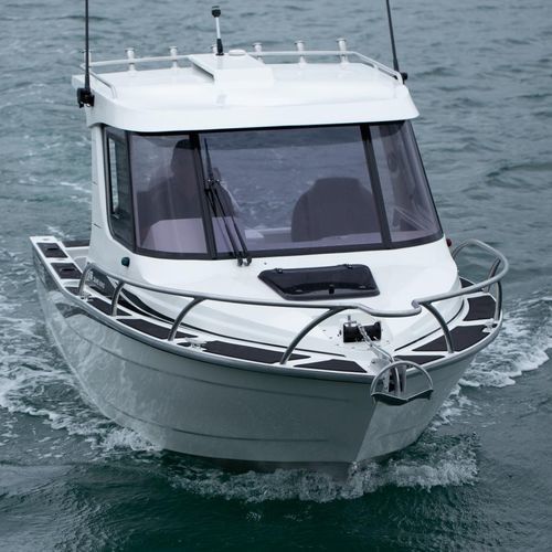 Barca da pesca e diporto fuoribordo - 616 GAME KING - Extreme Boats EU Ltd. - con cabina di pilotaggio / in alluminio / max. 5 persone