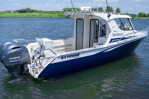 Barca da pesca e diporto fuoribordo - 915 GAME KING - Extreme Boats EU Ltd. - bimotore / con cabina di pilotaggio / offshore