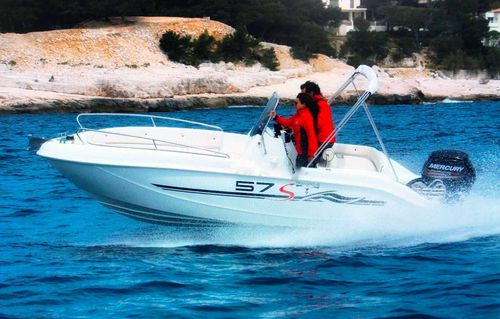 Barca open fuoribordo - 57 S Day - Cantiere Nautica Trimarchi Srl - con console centrale / max. 7 persone / con prendisole