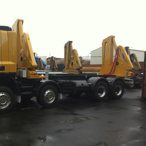 Carrello portacontainer - HC20  - SWINGLIFT - per cantiere navale / per terminale portuario / con caricamento laterale