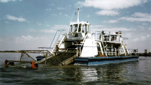 Barca professionale barca da lavoro - BARENA - Italdraghe - barca trebbiatrice di alghe / catamarano / entrobordo