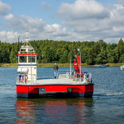 Barca professionale motobarcapompa - 1720 OSR - Kewatec - barca per il recupero di idrocarburi / catamarano / fuoribordo