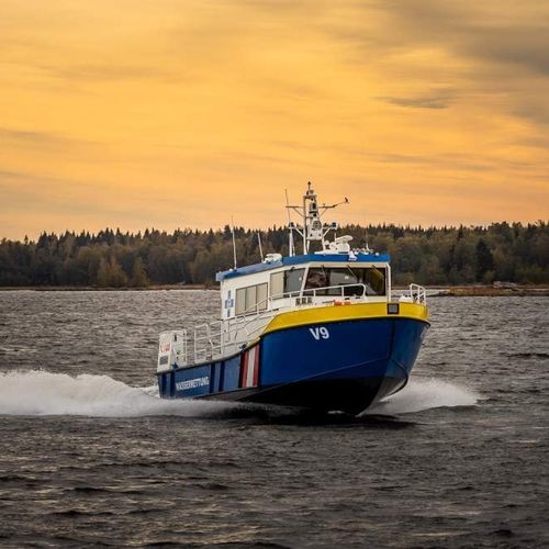Barca professionale nave di ricerca e salvataggio - 1400 - Kewatec - idroambulanza / entrobordo IPS-drive / diesel