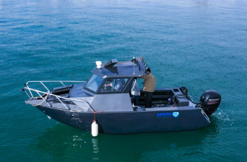 Barca da pesca e diporto fuoribordo - SHARK 650 - Qingdao Allheart Marine Co., Ltd. - con cabina di pilotaggio / in alluminio