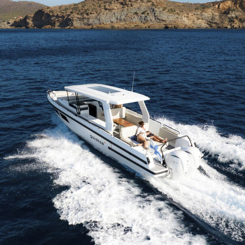 Cabinato fuoribordo - 35 Grand Tourer - QUARKEN Boats - bimotore / open / soft-top