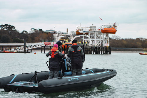Barca professionale patrol boat - Pulse 63 - RS Electric Boats Ltd. - nave di ricerca e salvataggio / imbarcazione di servizio portuale / barca per acquacoltura