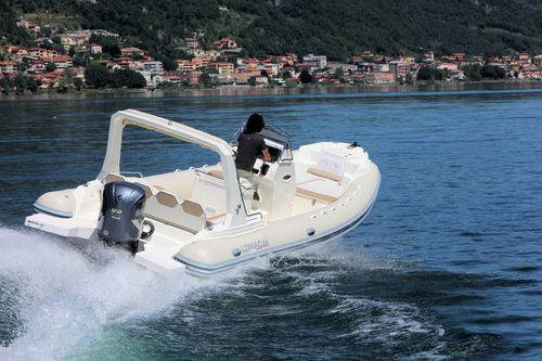 Gommone catamarano - EUFORIA 850 - Lomac - fuoribordo / con scafo rigido / RIB