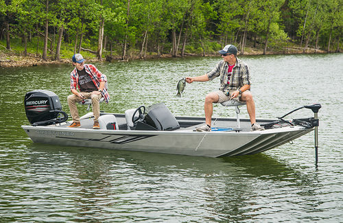 Crappie boat fuoribordo - 16 STORM - Crestliner - con console laterale / da pesca sportiva / in alluminio
