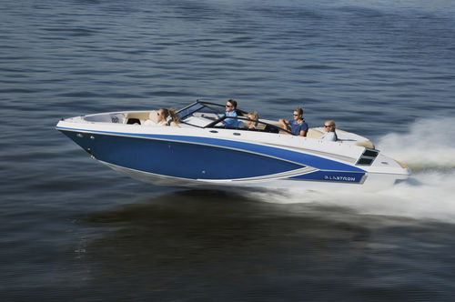 Runabout entrobordo - GT 245 - Glastron - bow-rider / con dual console / da wakeboard